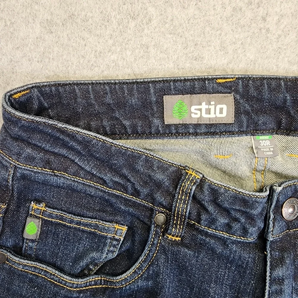 Stio Rivet Jeans Mens 30R 30x32 Straight Leg Organic Blue Cotton Stretch Denim